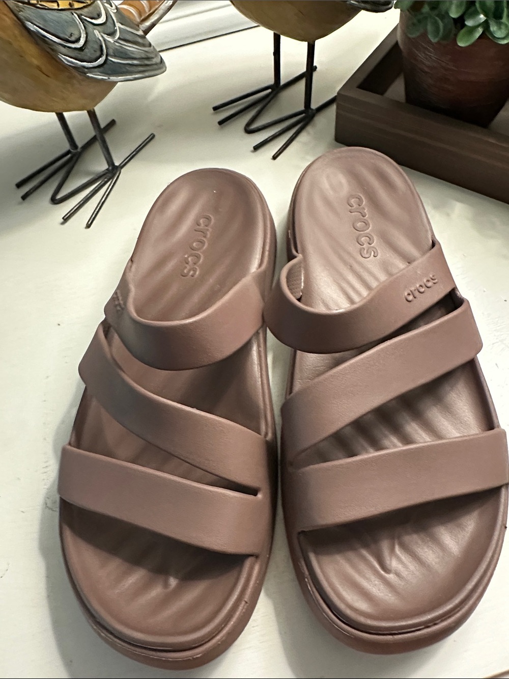 Nwots Crocs Brown Slide Sandal women’s 7